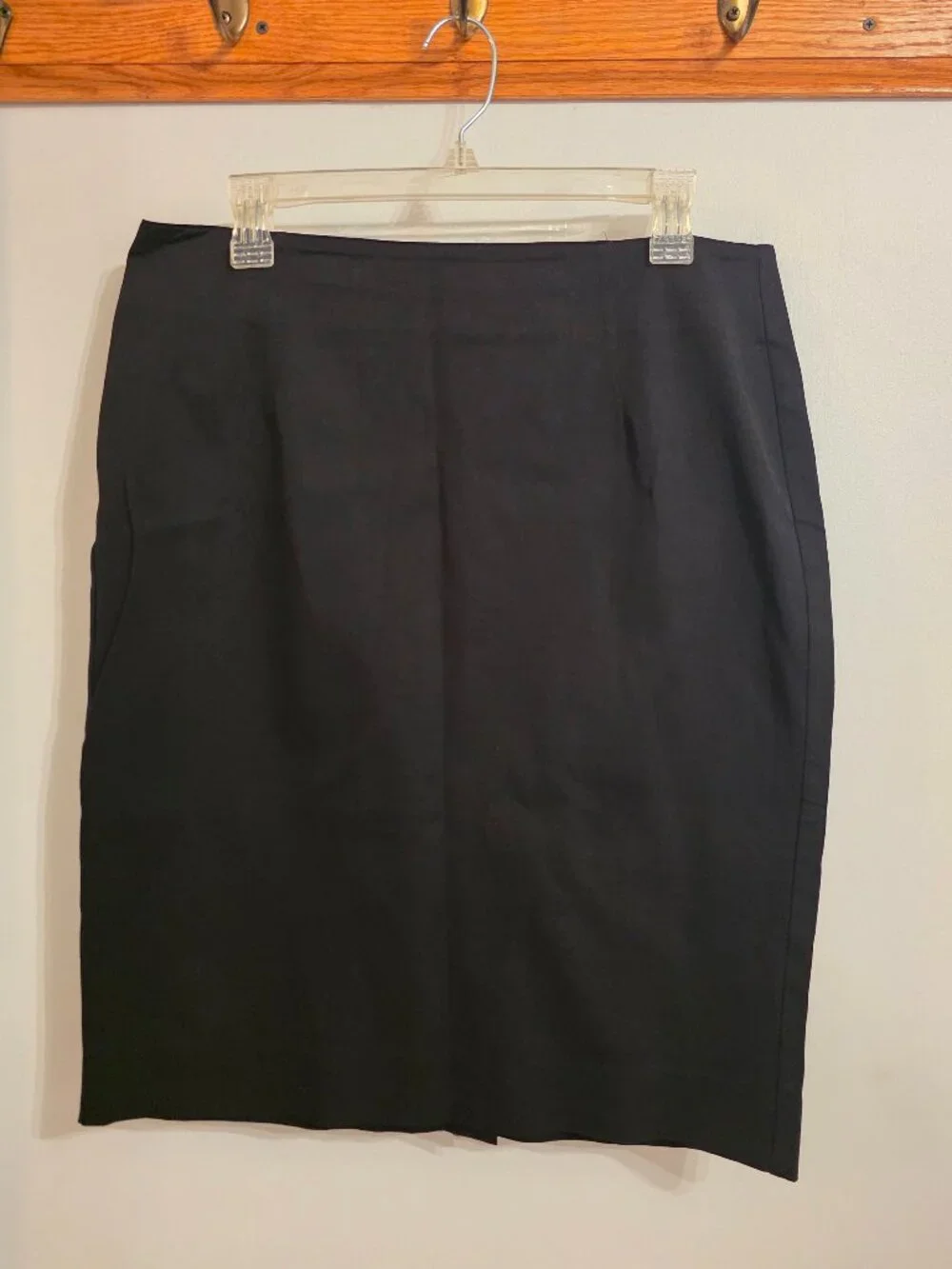 Body by Victoria Size 12 Black Skirt
